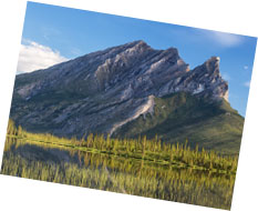 Al llegar yo vi enormes montañas.